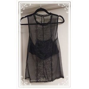 EXPRESS Black Ruffled Neck See Through Lace Sleeveless Top w/Built in Bra Sz L